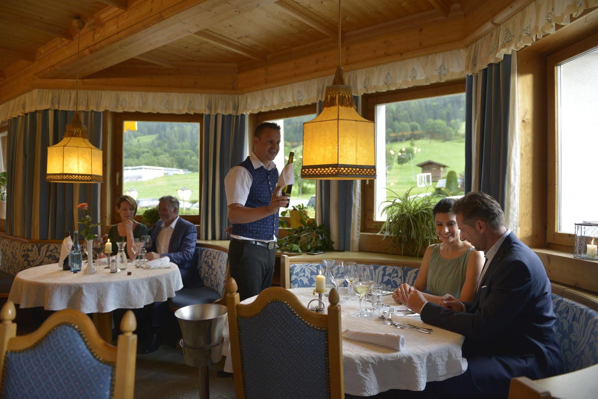 Hotel & Alpin Lodge Der Wastlhof Niederau Eksteriør bilde