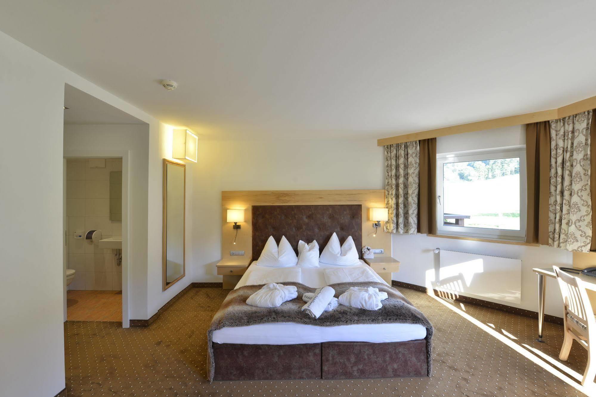 Hotel & Alpin Lodge Der Wastlhof Niederau Eksteriør bilde
